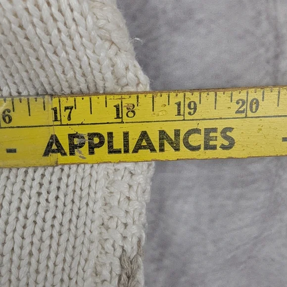 Nicole Winter Medium Vintage Sweater Floral Needlep-looking Designs - Picture 13 of 13